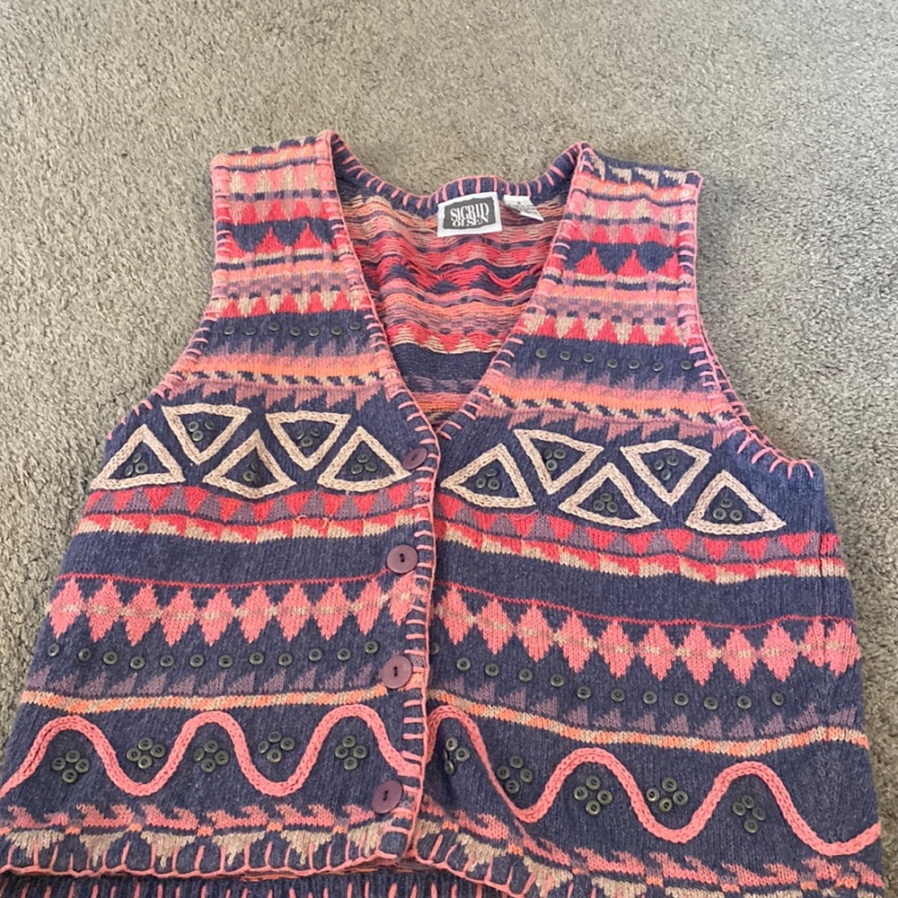 Sweater Vest